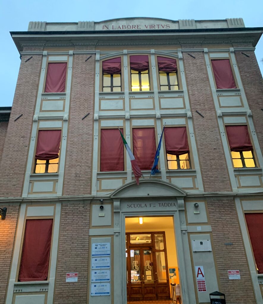 Istituto Istruzione Superiore FRATELLI TADDIA a Cento (FE)