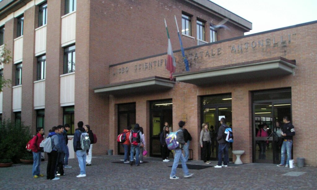 LICEO SCIENTIFICO STATALE Alessandro Antonelli NOVARA NO